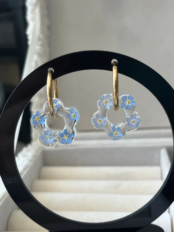 Boucles d'oreilles créoles et pampilles myosotis transparentes