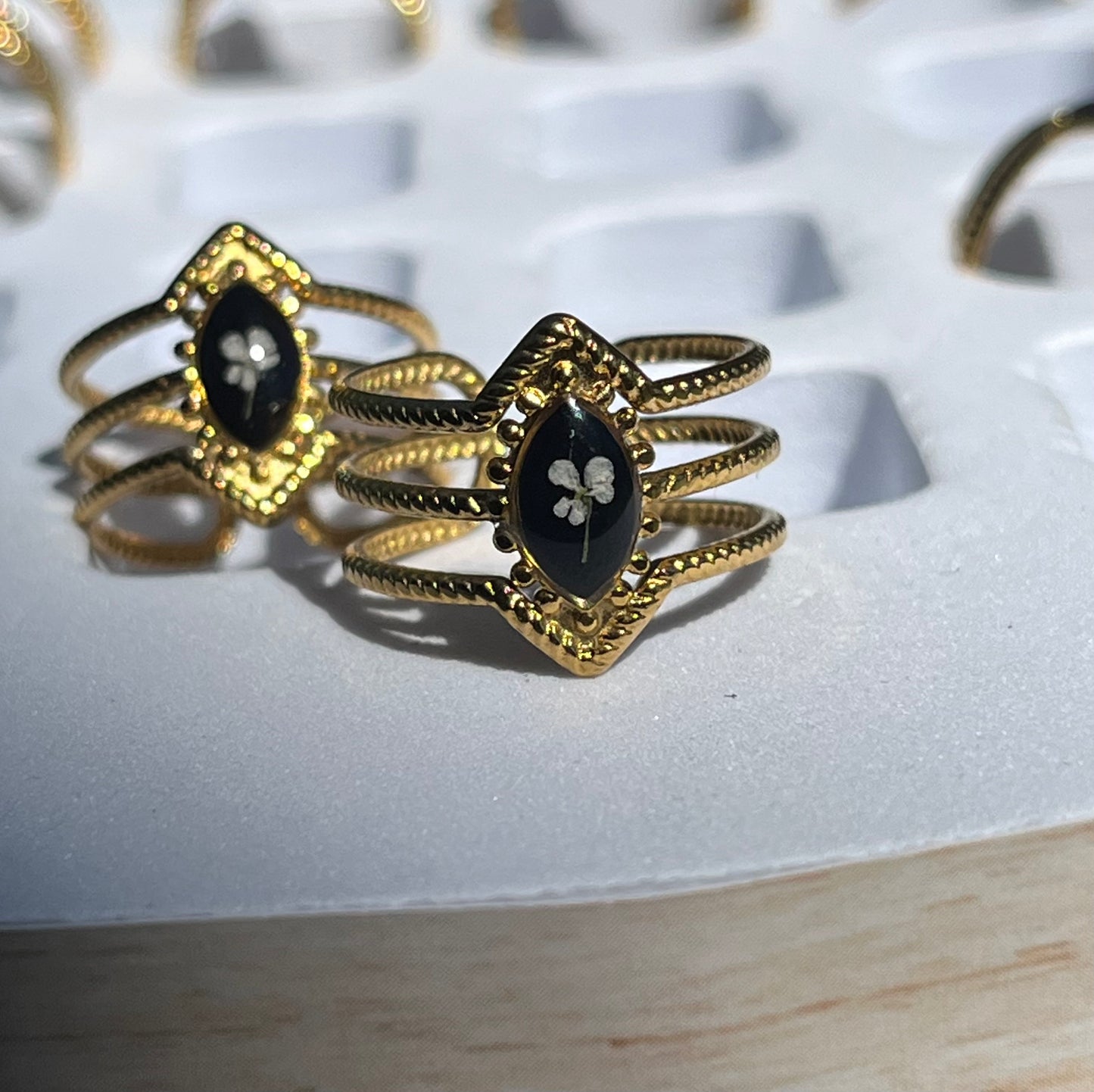 Bague triple monture - Fond noir