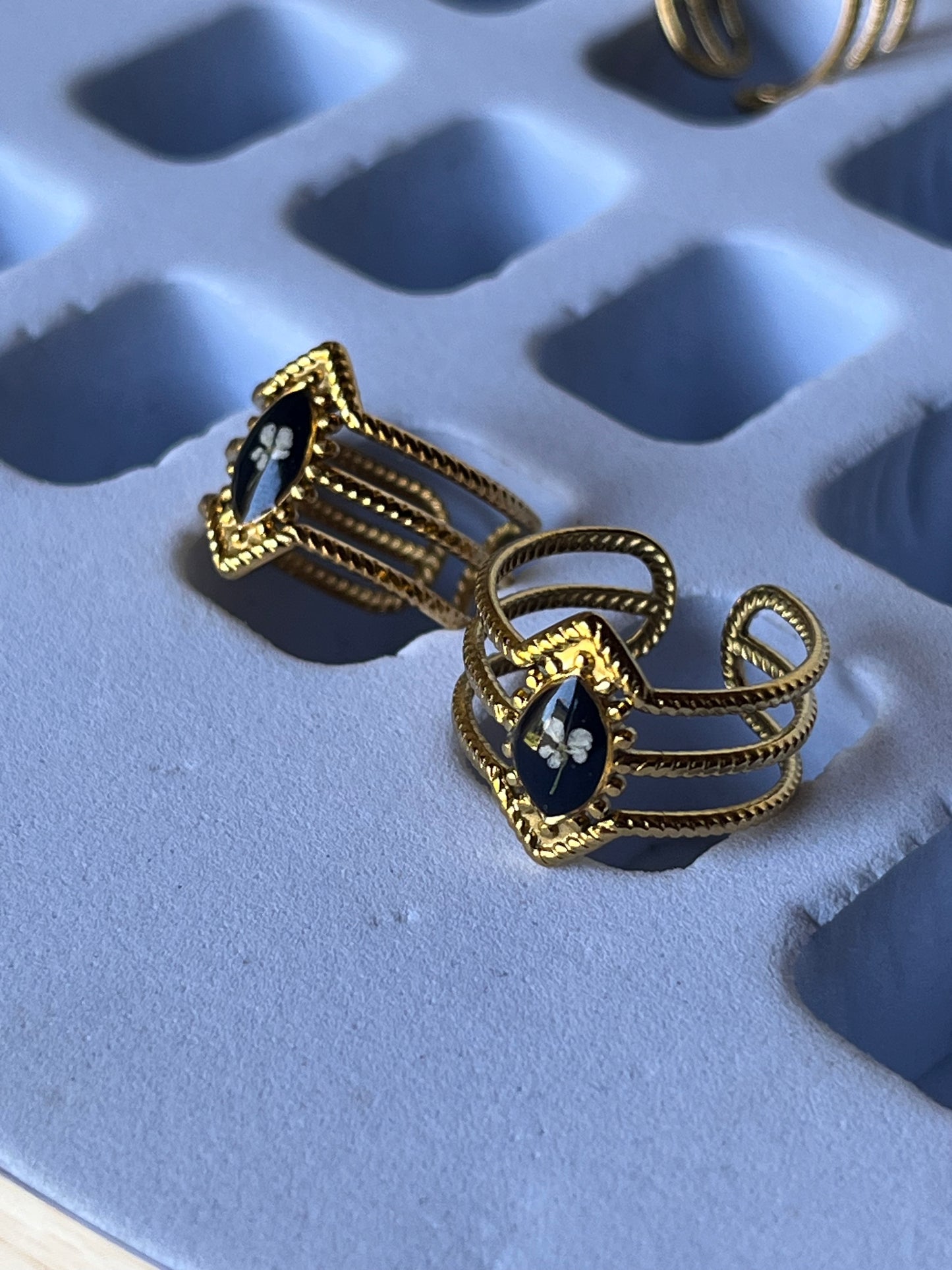 Bague triple monture - Fond noir